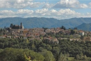 This is NOT an unverified 'web portal' or online directory - we select only those places that satisfy our criteria for price, quality, charm and location. The places to stay presented here are particularly suitable for accommodation only short-breaks. Places to stay have been carefully selected so that you can reach them easily - ideal for long weekends and short break holidays when short transfer times are important.